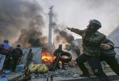 Habitantes ucranianos en medio del caos provocado por la invasión Rusia originada desde la madrugada del 24 de febrero.