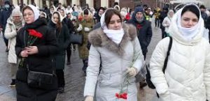 Madres y esposas de militares rusos exigen el regreso a casa. Foto Perfil.